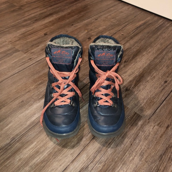 North Face Women’s Boots size 5 - Picture 2 of 6